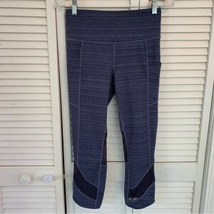 Athleta Jacquard Mesh Capri Leggings S Periwinkle High Rise 22" Crop Gym Yoga